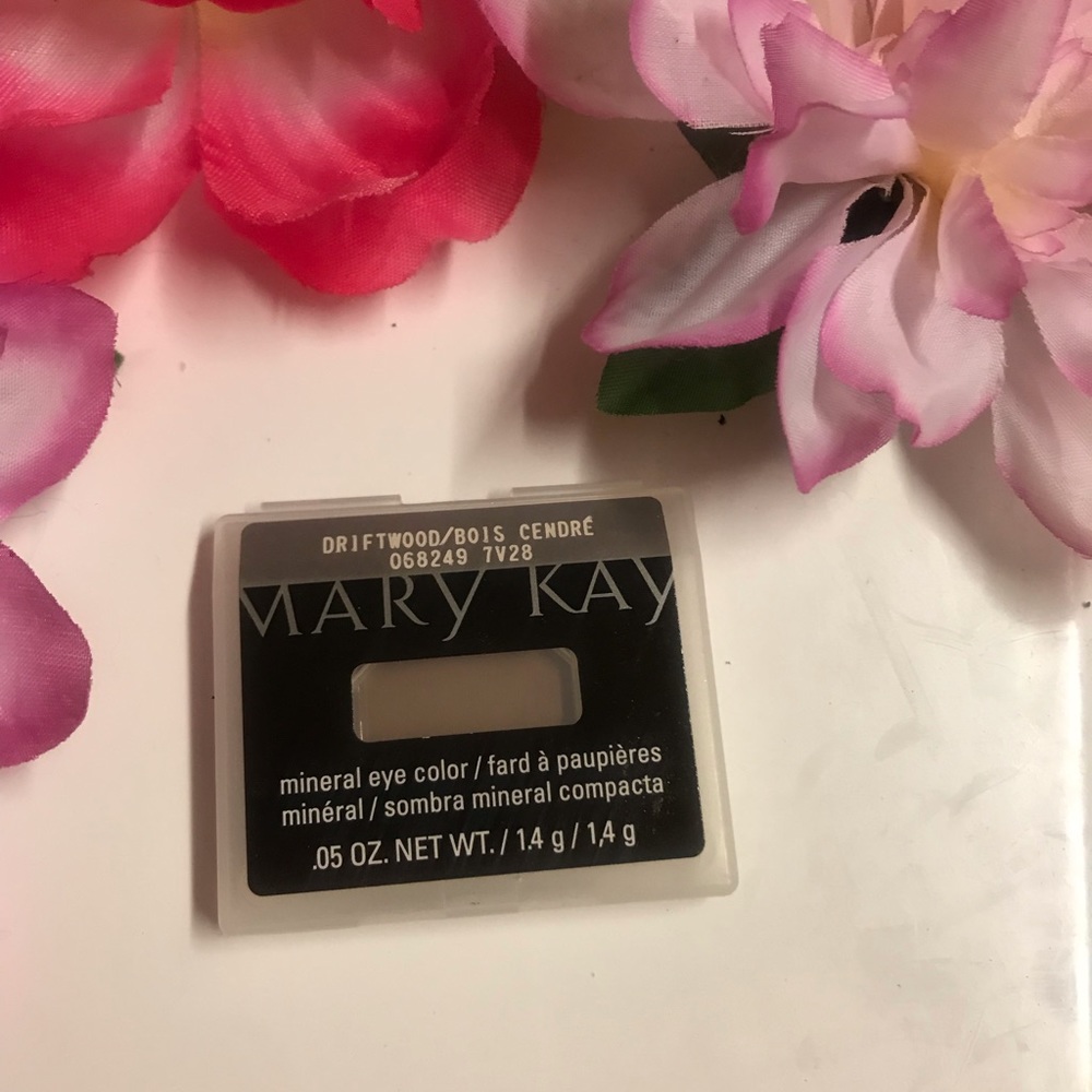 Driftwood Mineral Eyeshadow Color Mary Kay